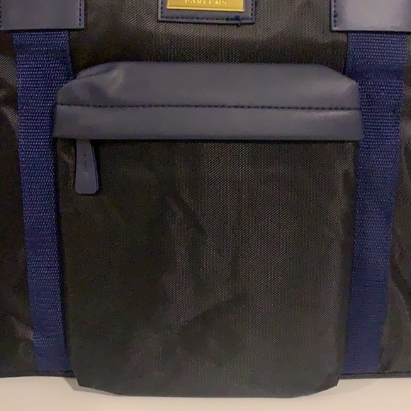 Versace Unisex Duffle Weekender Gym Sports Travel Overnight Carry-On Bag. - Picture 4 of 14